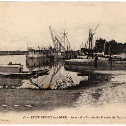 CPA - Marine Militaire - ROCHEFORT-  sur -MER - Arsenal -Entrée du Bassin de Radoub N°1560