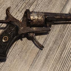 1 revolver a barillet LEFAUCHEUX