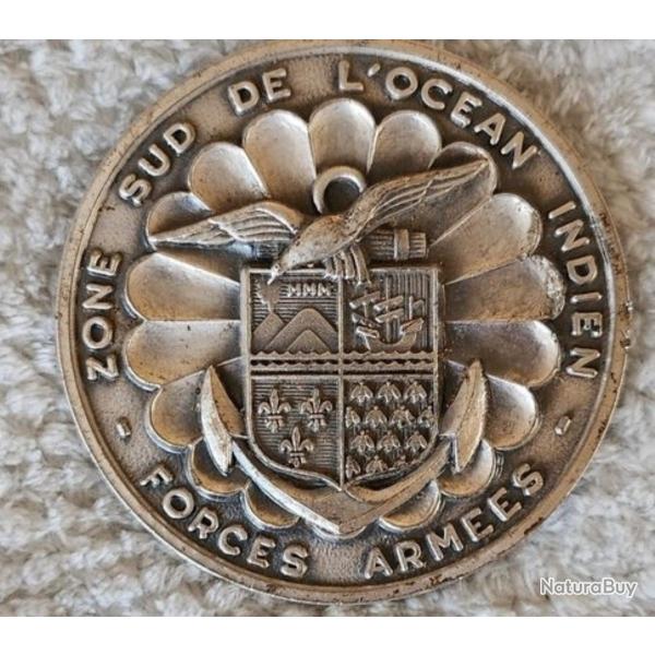 Mdaille en bronze - Forces armees