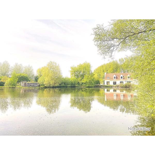 PROPRIETE PROCHE DU TOUQUET AVEC ETANG ET PARTIE BOISEE