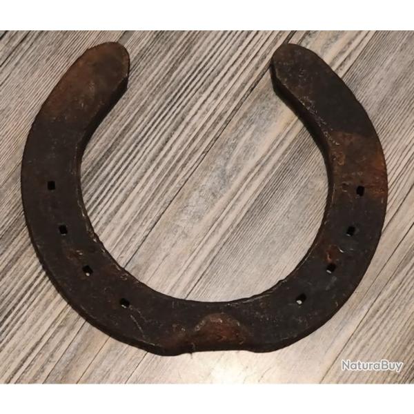 1 fer a cheval ancien - couleur marron