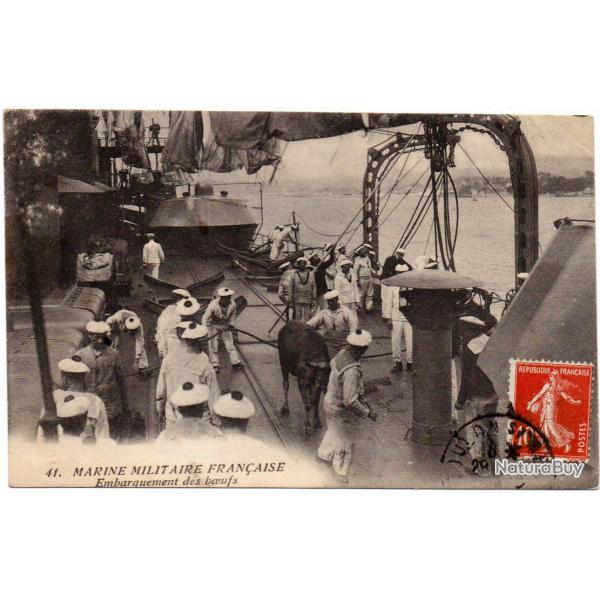 CPA -Marine Militaire Franaise - Embarquement des boeufs N1558