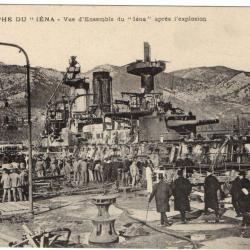 CPA-Marine Militaire Française -Catastrophe du "Iéna"- vue d'ensemble du iéna après l'explosi N°1561