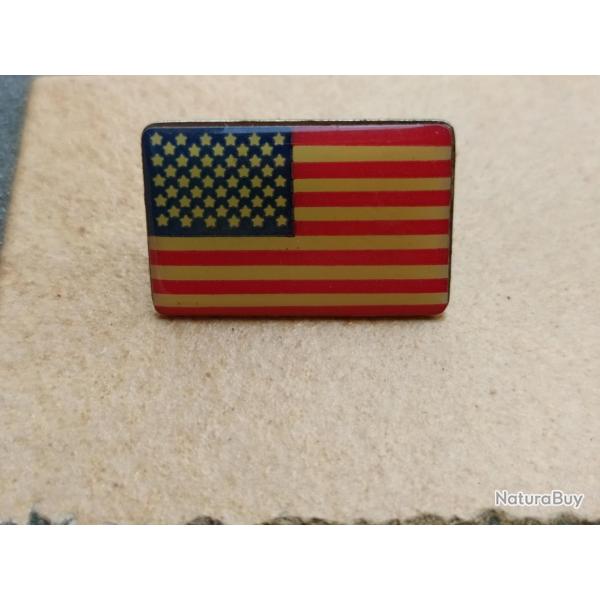 PINS PATRIOTIQUE USA  DRAPEAU ETATS UNIS