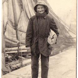 CPA - Marine -LE TREPORT -Type de Pécheur N°1570