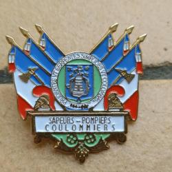 PINS SAPEUR POMPIER COULOMMIERS