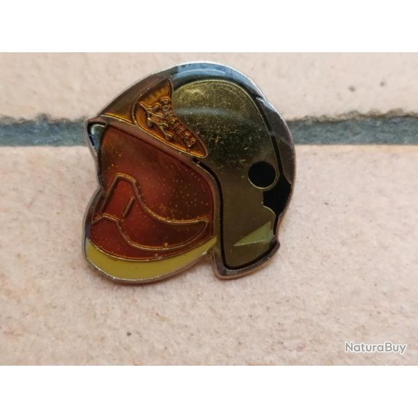 PINS SAPEUR POMPIER CASQUE 1985