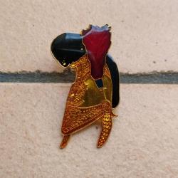 PINS SAPEUR POMPIER CASQUE 1830--1845