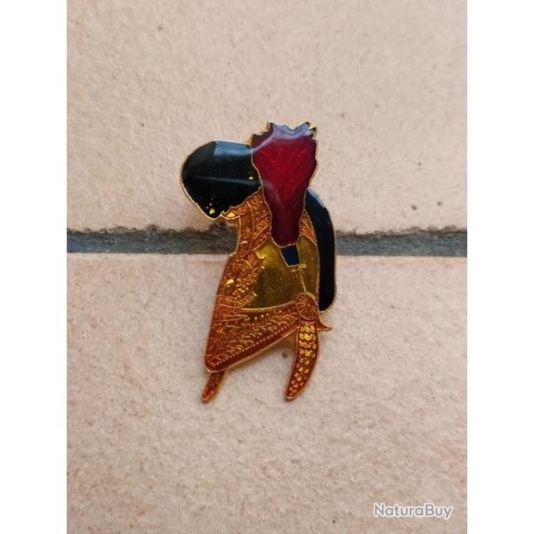 PINS SAPEUR POMPIER CASQUE 1830--1845