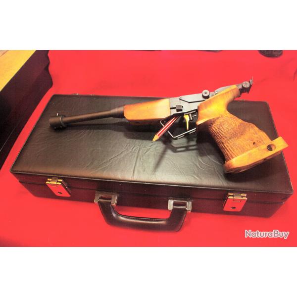 Pistolet de tir sportif BRNO TAU7 GAUCHER  CO2 Recharge sur bouteille (10kg) et sparclettes 12/8gr