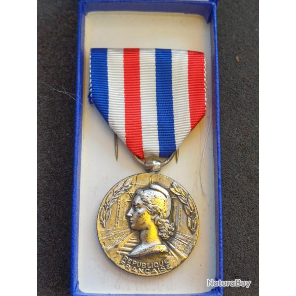 Mdaille du travail en argent - Mdaille d'Honneur des Chemins de Fer nominative