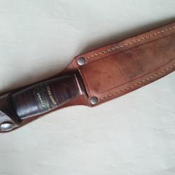 JOLIE PETIT COUTEAUX SABATIER JEUNE AVEC ETUI A  NETTOYER