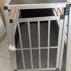 Boite de transport pour chien labrador ,setter en aluminium et bois ventile neuf jamais utilisé