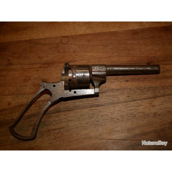 Carcasse, barillet et canon de revolver  broche en 7mm