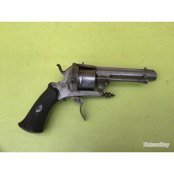 REVOLVER BELGE CALIBRE 7 MM A BROCHE CADRE RENFORCE
