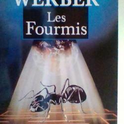 Les fourmis par Bernard Weber - Le livre de poche-