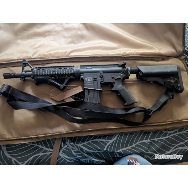 rplique airsoft M4 Blackwater full mtal lectrique + chargeurs, billes, sac et sangle tactique