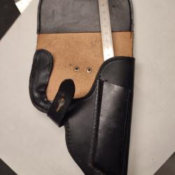 Etui / holster cuir noir pour pistolet  Makaroff ou similaire (RDA)