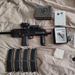 Ensemble MP7 Noir VFC GBBR - trés bon état