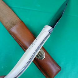 ANCIEN & VERITABLE  LAGUIOLE  L ARBATETE  G . DAVID  .  LONGUEUR OUVERT  : 329mm  .  FOURREAU CUIR .