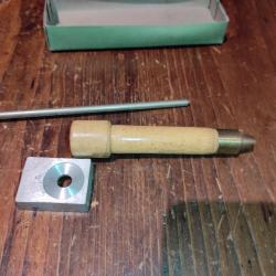Ancien amorceur desamorceur en buis cartouche chasse  calibre 12 mm