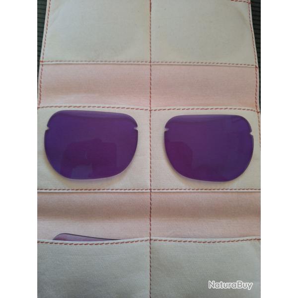 Delaro violet