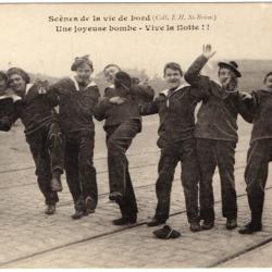 CPA - Marine Militaire - MARINS SCENES DE LA VIE DE BORD. Une Joyeuse Bombe. Vive la Flotte   N&deg;1413