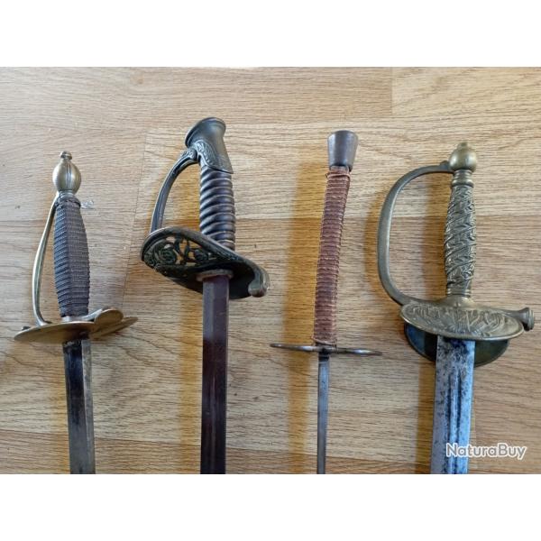 Lot d'armes blanches pour restaurations.