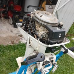 Vends barque et moteur