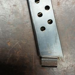 chargeur MANUFRANCE " LE FRANCAIS " cal.6.35 (25ACP) type "POLICEMAN" bronzé