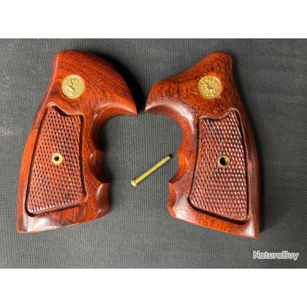 PLAQUETTES POUR COLT PYTHON