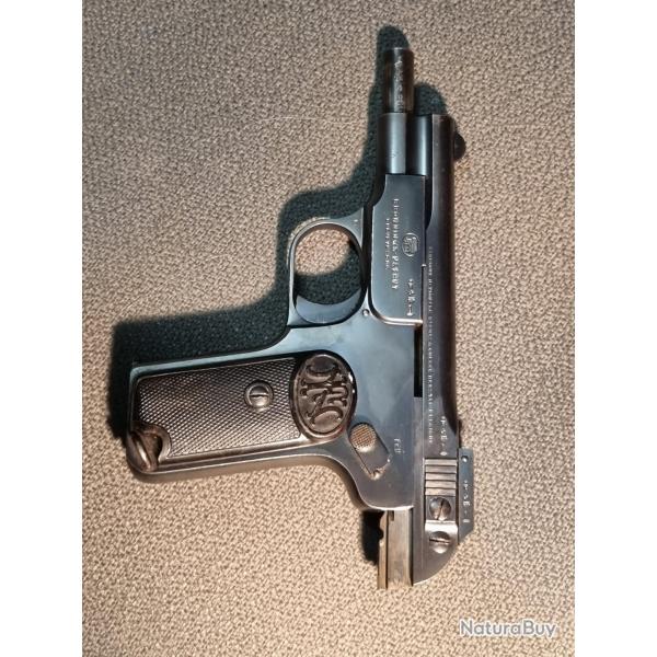 tres bon etat browning 1903 7.65 40 ans dans une vitrine tres peux servi