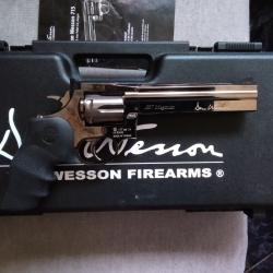 Dan Wesson 715 6 pouces asg airsoft avec boîte et mallette de rangement