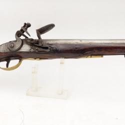 PISTOLET DE CAVALERIE A SILEX REGLEMENAIRE Modèle 1733 par H. MEUNIER A LIEGE 1770 - France Ancienne