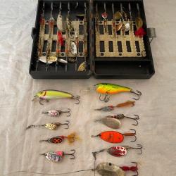 Boites Fario avec lot de cuillers