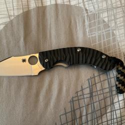 VEND COUTEAU PLIANT SPYDERCO PERRIN PPT G10.