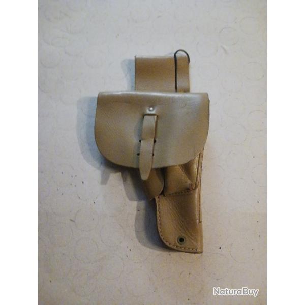 Etui militaire rglementaire de pistolet automatique annes 70 - 80 en cuir.