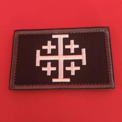 écusson templier croix de Jerusalem brodé scratch dimensions 8/5cm templiers
