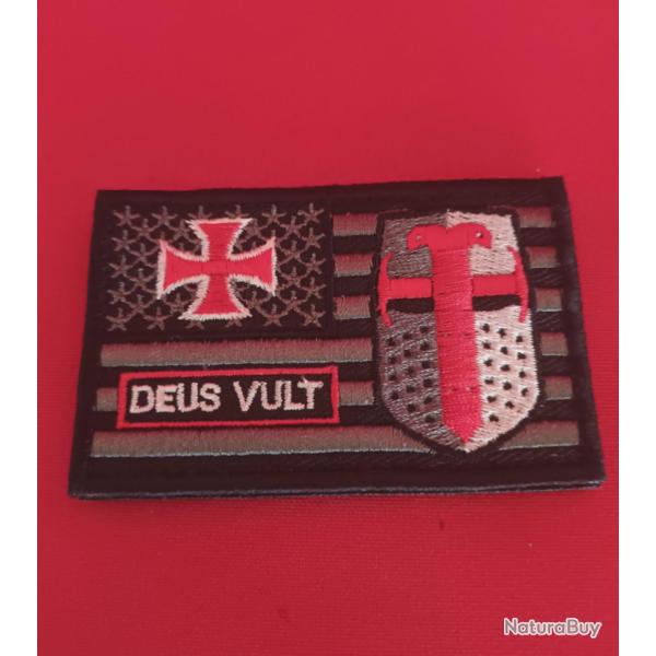 cusson templier deus vult scratch dimensions 8/5cm templiers
