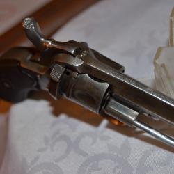 Petit revolver cal. 7mm. à broche au fonctionnement parfait. Saint Etienne
