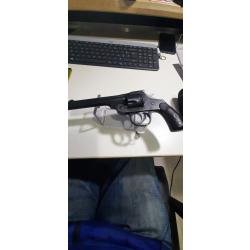 Revolver iver et Johnson   2 Modèl Calibre 38 S et win