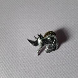 Pin's Labrador et canard