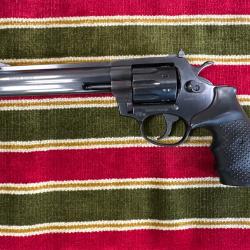 Revolver alpha proj 2261 cal 22 lr