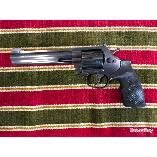 Revolver alpha proj 2261 cal 22 lr