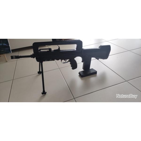 FAMAS F1 airsoft lectrique 6mm