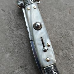 couteau automatique avec gravure