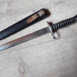 11397 : RARE BAIONNETTE FASS 57 avec fourreau 1er type. WENGER