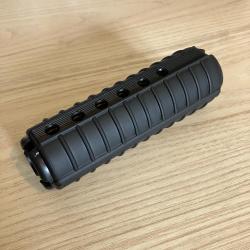 Reproduction garde main XM177