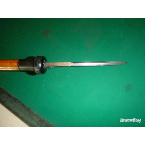 Canne trs ancienne Stiletto  avec lame de 15cm