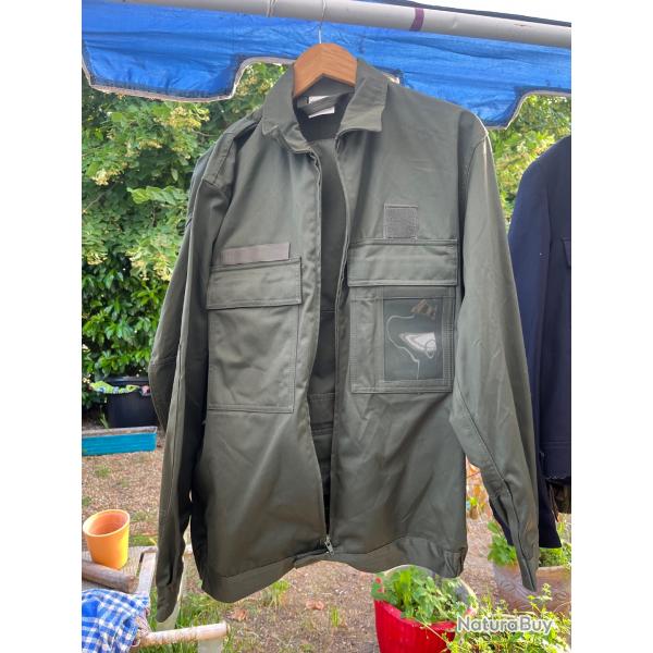Veste militaire verte arme de l'air